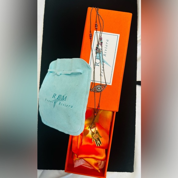 Boutiques Closing!Entire contents of former stores for sale Designer clothing!!! - Picture 8 of 13